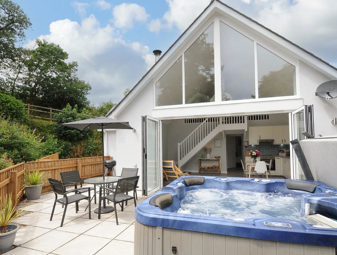 Cheshire Cottages With Hot Tubs